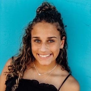 Meet your Posher, Zoie